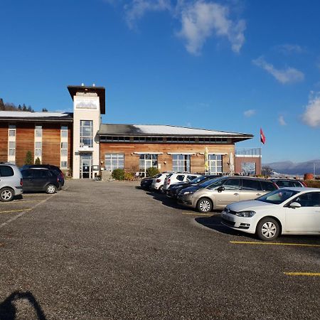 Hotel Du Val Cernier Exterior foto